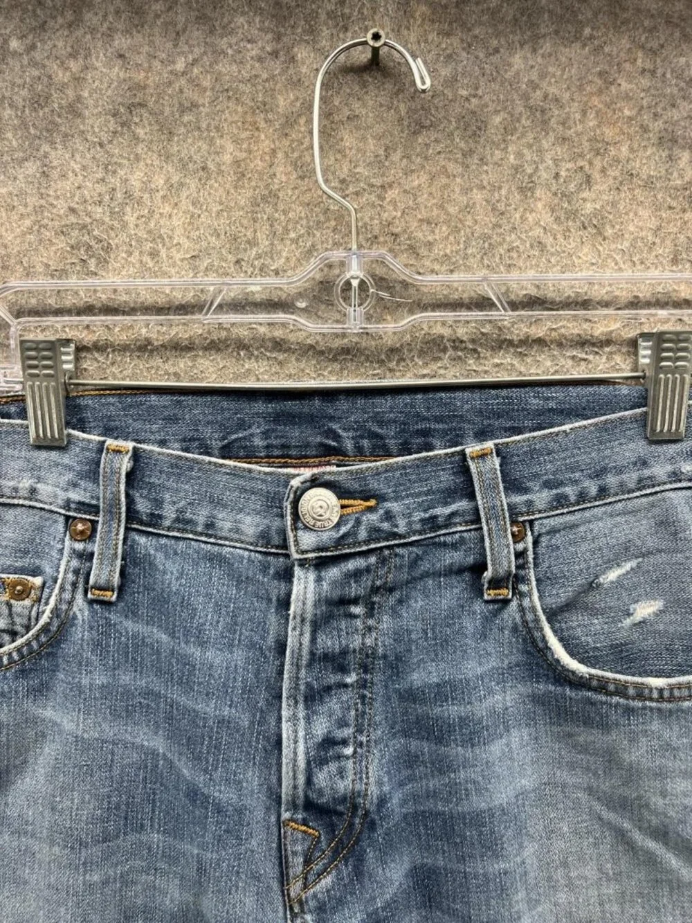 True Religion Jeans Mens 36 Blue Straight Distressed Denim USA Medium Wash Vinny